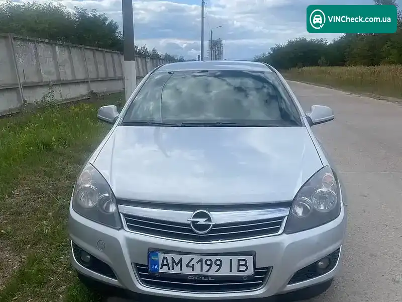 Opel Astra 2010, фото з оголошення 1 з 17, VIN W0L0AHL48B2050127