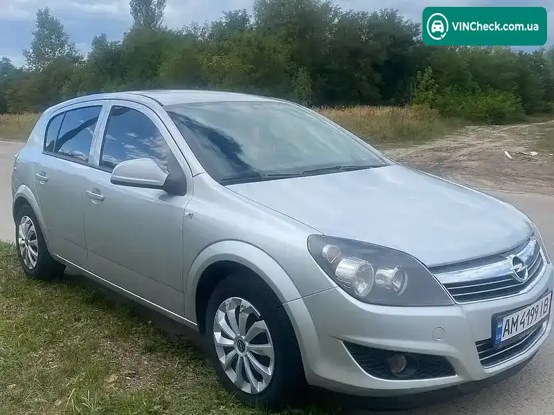 Opel Astra 2010, фото з оголошення 2 з 17, VIN W0L0AHL48B2050127