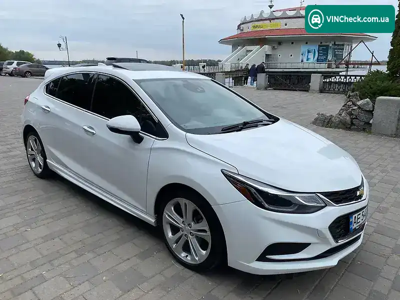 Chevrolet Cruze 2018, фото з оголошення 1 з 20, VIN 3G1BF6SM7JS645872