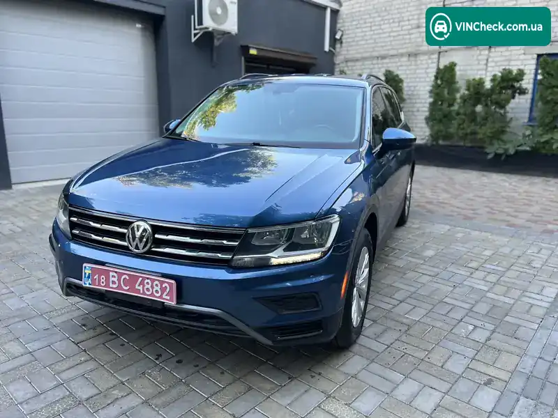 Volkswagen Tiguan 2019, фото з оголошення 2 з 11, VIN 3VV3B7AX7KM029928