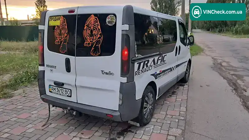 Renault Trafic 2002, фото з оголошення 1 з 20, VIN VF1FLBCA62V123642