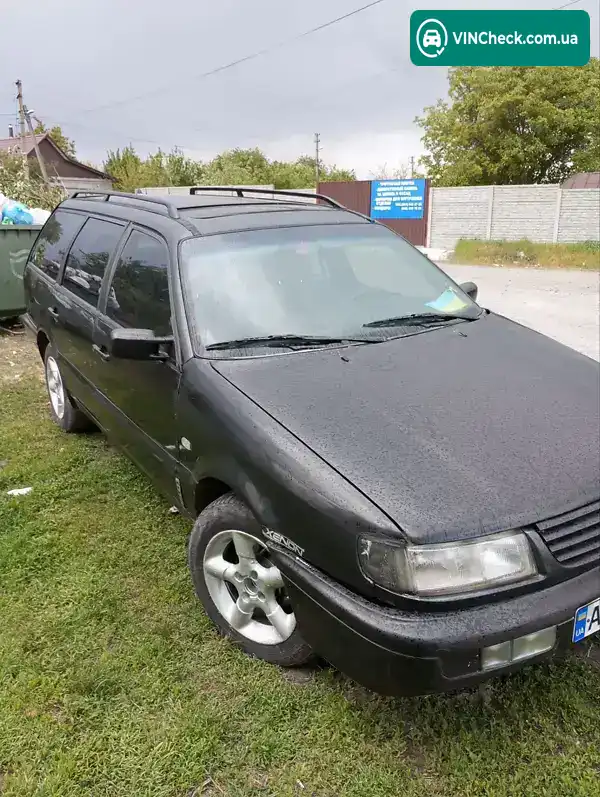Volkswagen Passat 1994, фото з оголошення 1 з 12, VIN WVWZZZ3AZRE029798