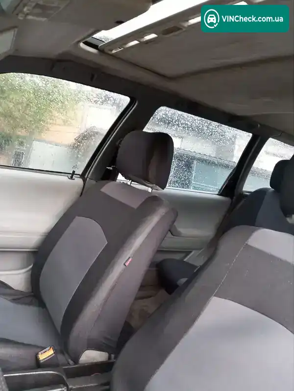 Volkswagen Passat 1994, фото з оголошення 2 з 12, VIN WVWZZZ3AZRE029798