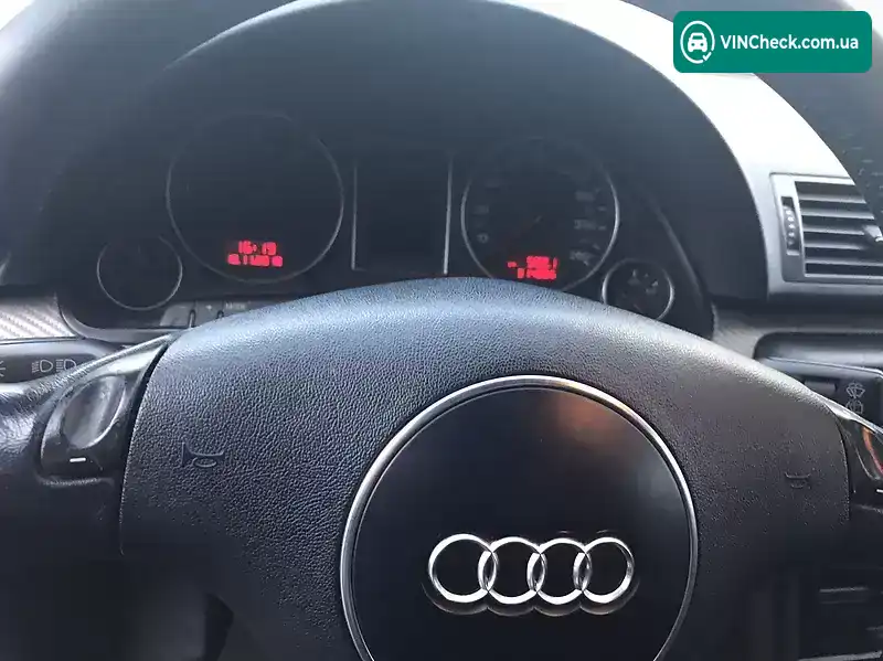 Audi A4 2002, фото з оголошення 1 з 10, VIN 4JGBF22E48A436377