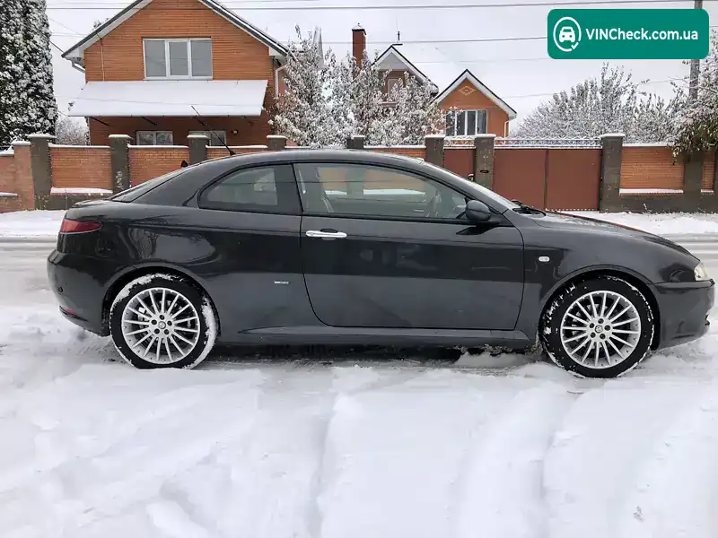 Alfa Romeo GT 2005, фото з оголошення 2 з 20, VIN ZAR93700003270509