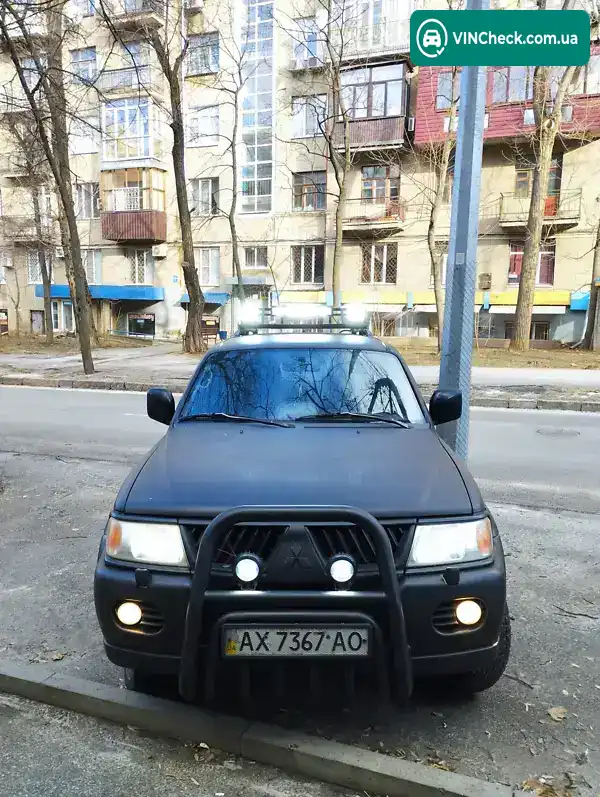 Mitsubishi Pajero 2005, фото з оголошення 2 з 17, VIN JMB0RK9605J000484