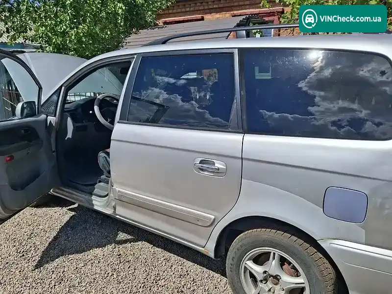 Hyundai Trajet 2004, фото з оголошення 2 з 16, VIN KMHMH81VP4U192403