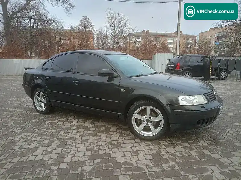 Volkswagen Passat 1998, фото з оголошення 1 з 12, VIN WVWZZZ3BZWE151660