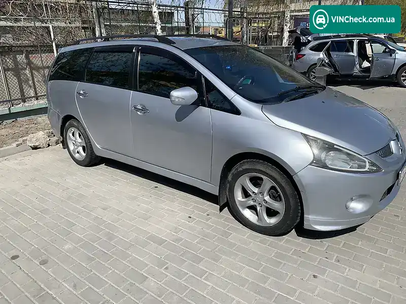 Mitsubishi Grandis 2007, фото з оголошення 2 з 20, VIN JMBLRNA4W7Z000974