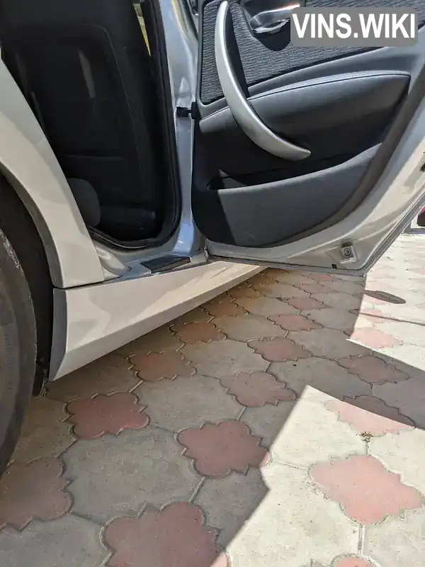 BMW 1 Series 2011, фото з оголошення 2 з 15, VIN WBAUH31030E531364