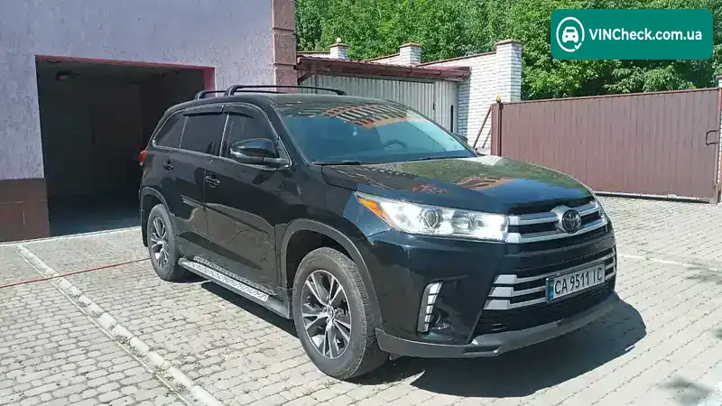 Toyota Highlander 2018, фото з оголошення 1 з 21, VIN 5TDBZRFH4JS866511