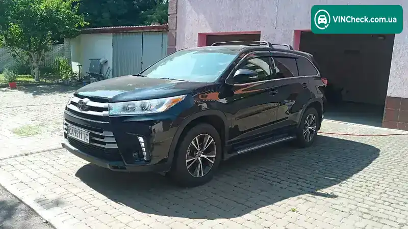 Toyota Highlander 2018, фото з оголошення 2 з 21, VIN 5TDBZRFH4JS866511