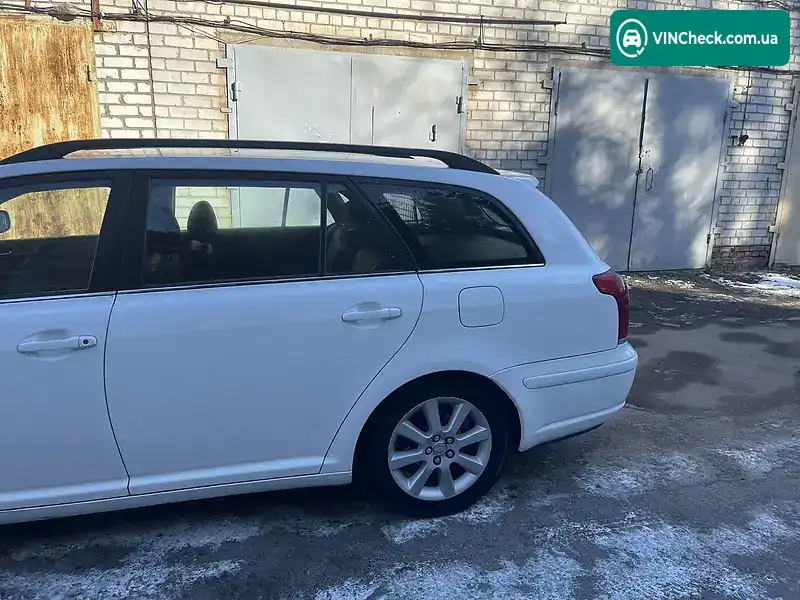 Toyota Avensis 2004, фото з оголошення 2 з 9, VIN SB1EW56L30E086740
