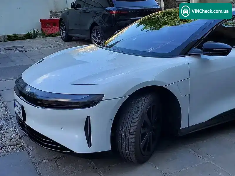 Lucid Air 2024, фото з оголошення 2 з 19, VIN 50EA1TEA4SA009426