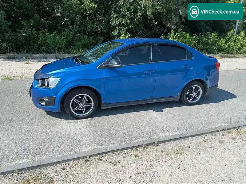 Chevrolet Aveo 2013, фото з оголошення 2 з 20, VIN KL1TF69FJEB506433