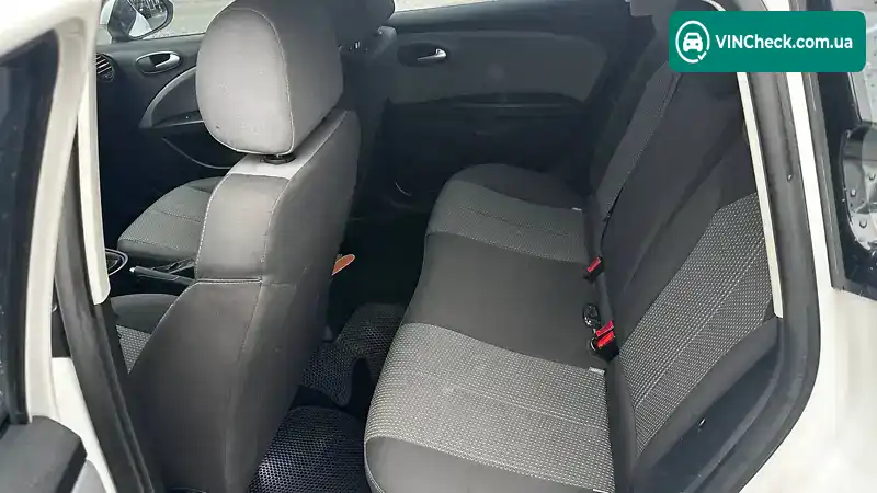 SEAT Leon 2011, фото з оголошення 2 з 19, VIN VSSZZZ1PZBR074938