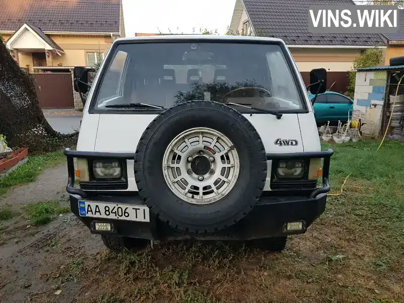 Mitsubishi Delica 1983, фото з оголошення 2 з 20, VIN 13120400045650202