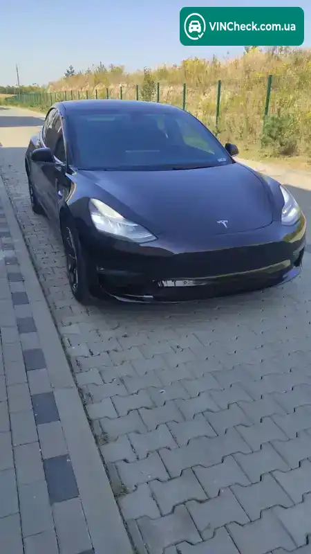 Tesla Model 3 2019, фото з оголошення 1 з 7, VIN 5YJ3E1EA7KF190051
