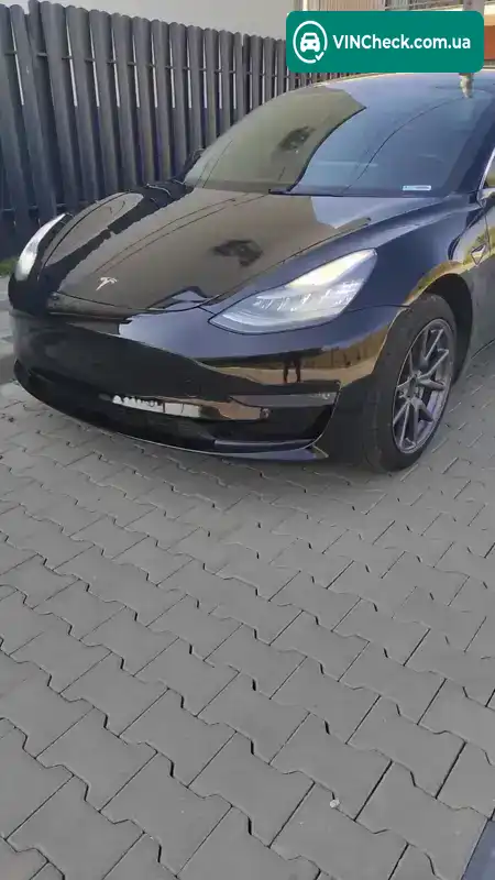 Tesla Model 3 2019, фото з оголошення 2 з 7, VIN 5YJ3E1EA7KF190051