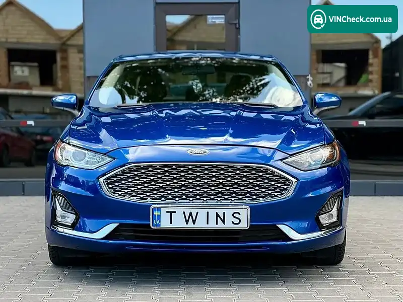 Ford Fusion 2018, фото з оголошення 2 з 20, VIN 3FA6P0LUXJR245304