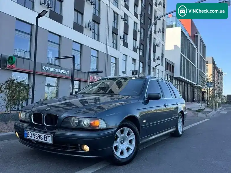 BMW 5 Series 2001, фото з оголошення 2 з 14, VIN WBADR710X0GV64595