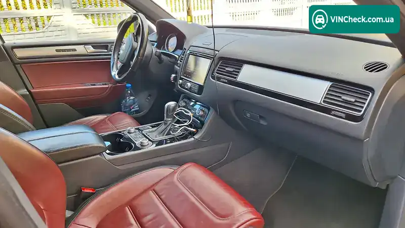 Volkswagen Touareg 2016, фото з оголошення 2 з 20, VIN WVGZZZ7PZGD029438