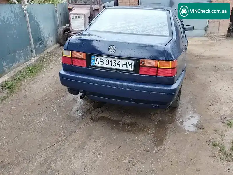Volkswagen Vento 1993, фото з оголошення 2 з 7, VIN WVWZZZ16ZCW255471