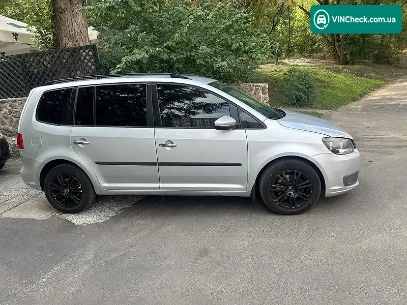 Volkswagen Touran 2011, фото з оголошення 1 з 13, VIN WVGZZZ1TZBW054200