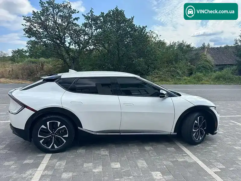Kia EV6 2023, фото з оголошення 2 з 15, VIN KNDC34LA4P5607046