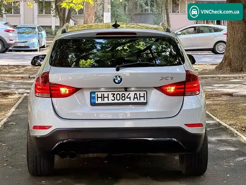 BMW X1 2012, фото з оголошення 2 з 20, VIN WBAVM5C57DVV89553