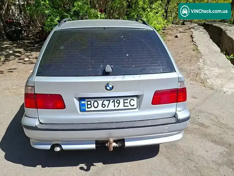 BMW 5 Series 2000, фото з оголошення 2 з 8, VIN WBADP91060GX71826