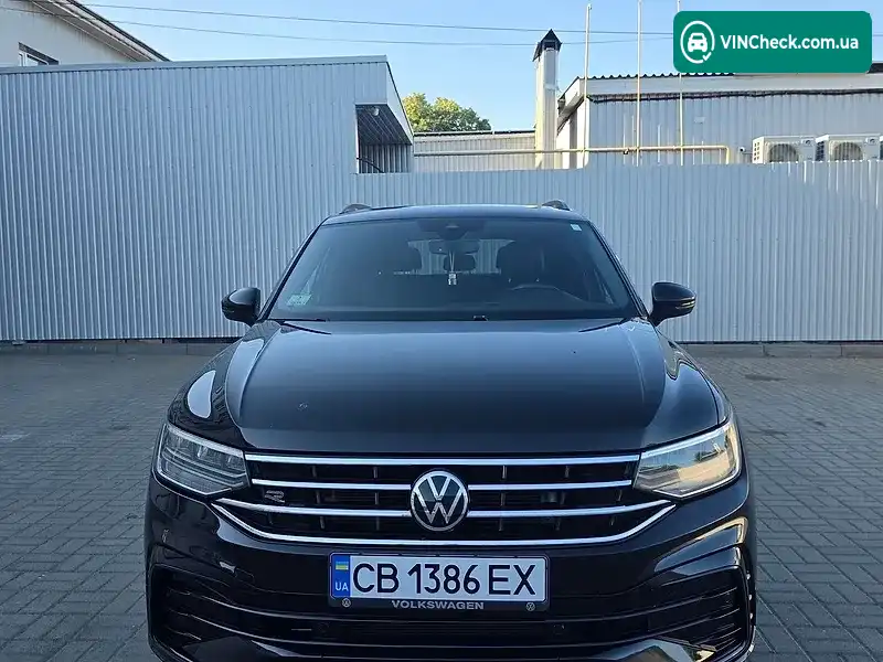 Volkswagen Tiguan 2021, фото з оголошення 2 з 17, VIN 3VV8B7AX7NM047758