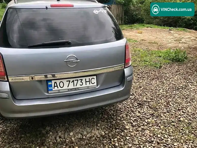 Opel Astra 2008, фото з оголошення 2 з 10, VIN W0L0AHL3582195451