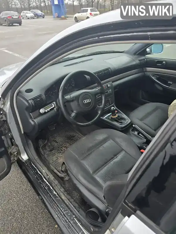 Audi A4 1998, фото з оголошення 2 з 10, VIN WAUZZZ8DZWA005110