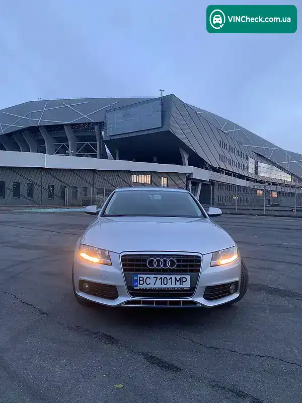 Audi A4 2010, фото з оголошення 2 з 20, VIN WAUZZZ8K5AA133899