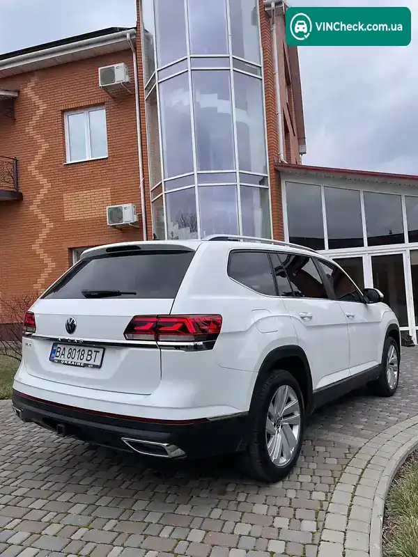 Volkswagen Atlas 2021, фото з оголошення 2 з 14, VIN 1V2ER2CA3MC576535