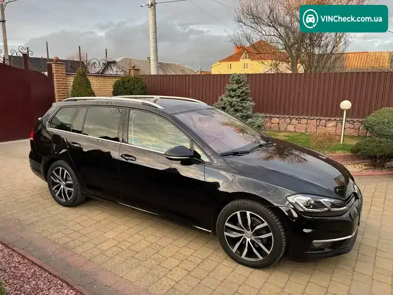 Volkswagen Golf 2017, фото з оголошення 1 з 20, VIN WVWZZZAUZJP540918