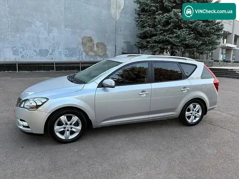 Kia Ceed 2011, фото з оголошення 2 з 20, VIN U5YHC812AAL166587