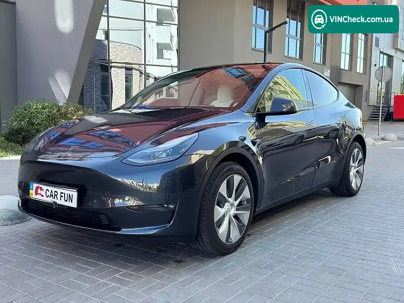 Tesla Model Y 2024, фото з оголошення 1 з 20, VIN 7SAYGDEE5RA233073