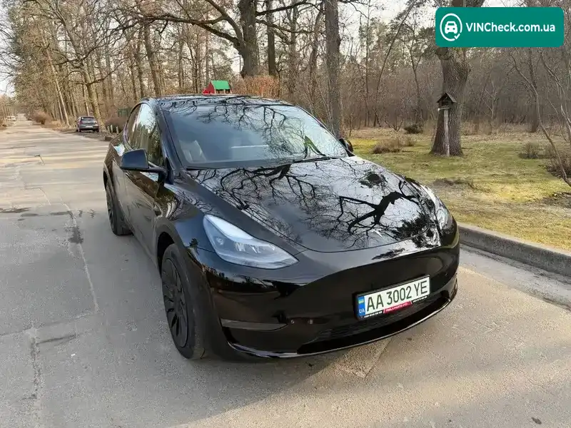 Tesla Model Y 2023, фото з оголошення 1 з 21, VIN 7SAYGDEE8PA138813