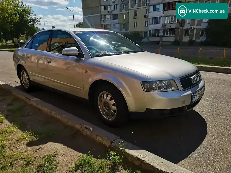 Audi A4 2003, фото з оголошення 1 з 17, VIN WAUZZZ8E23A404351