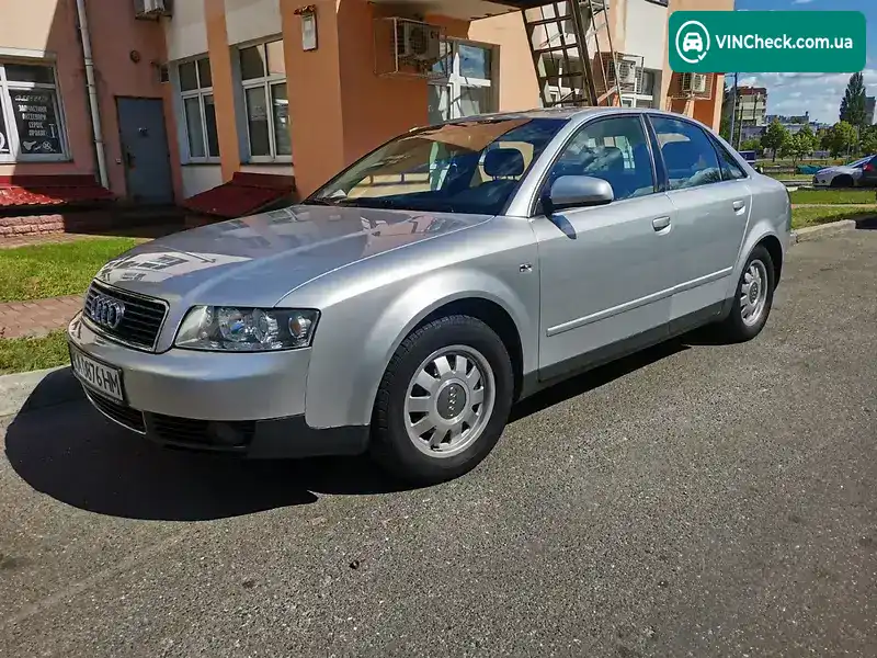 Audi A4 2003, фото з оголошення 2 з 17, VIN WAUZZZ8E23A404351