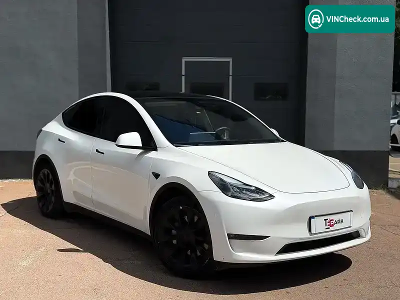 Tesla Model Y 2023, фото з оголошення 2 з 20, VIN 7SAYGAEE1PF665979