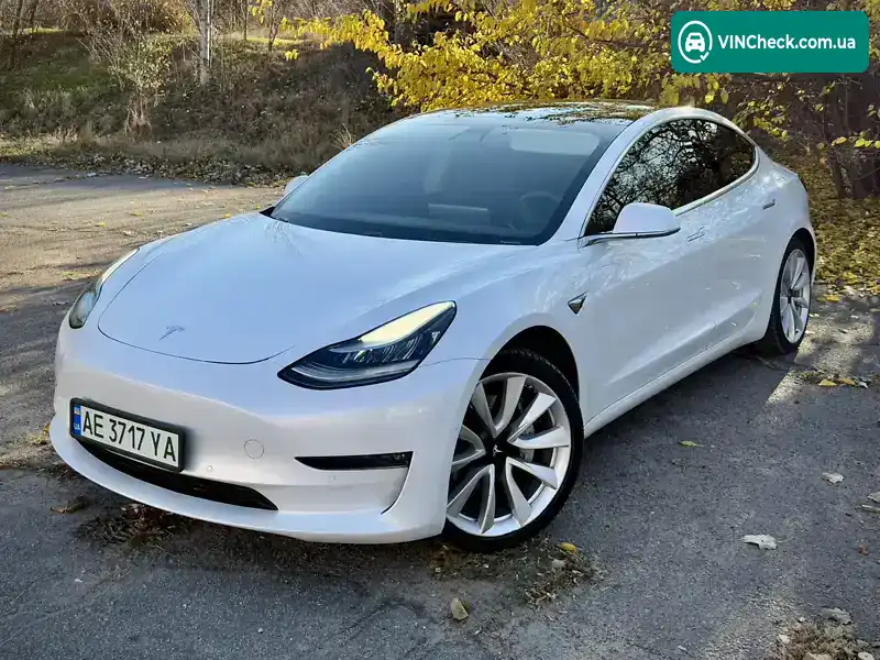 Tesla Model 3 2019, фото з оголошення 2 з 20, VIN 5YJ3E7EB9LF607649