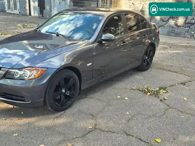BMW 3 Series 2005, фото з оголошення 2 з 13, VIN WBAVA71070KP95463