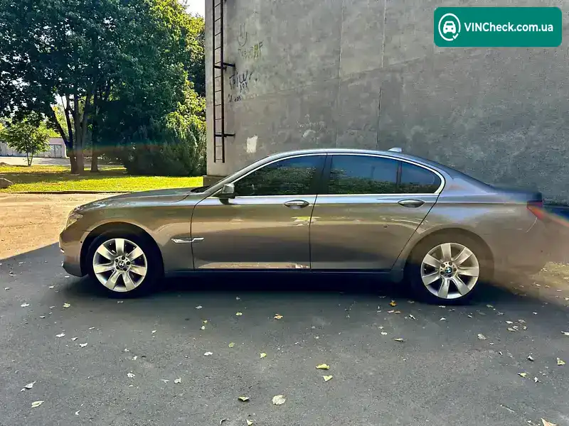 BMW 7 Series 2014, фото з оголошення 2 з 21, VIN WBAYA6C57FD826790