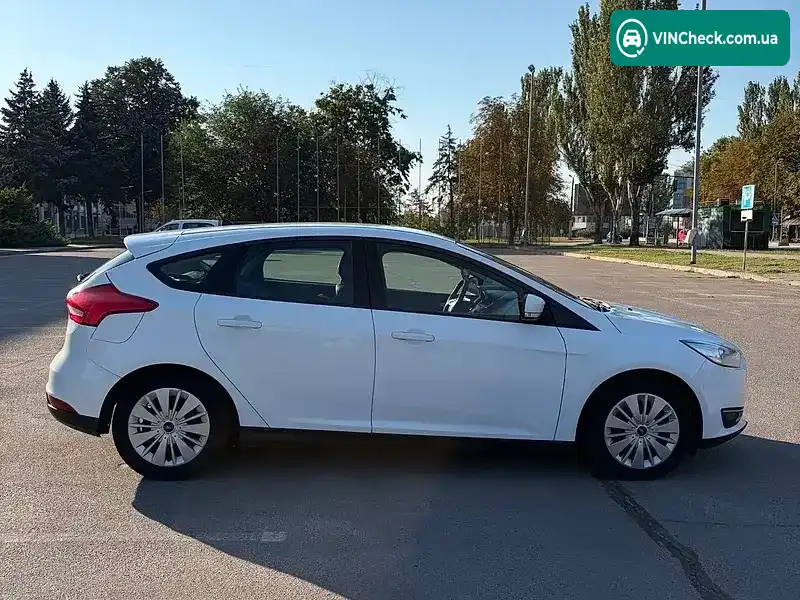 Ford Focus 2017, фото з оголошення 2 з 10, VIN WF05XXGCC5HB39344
