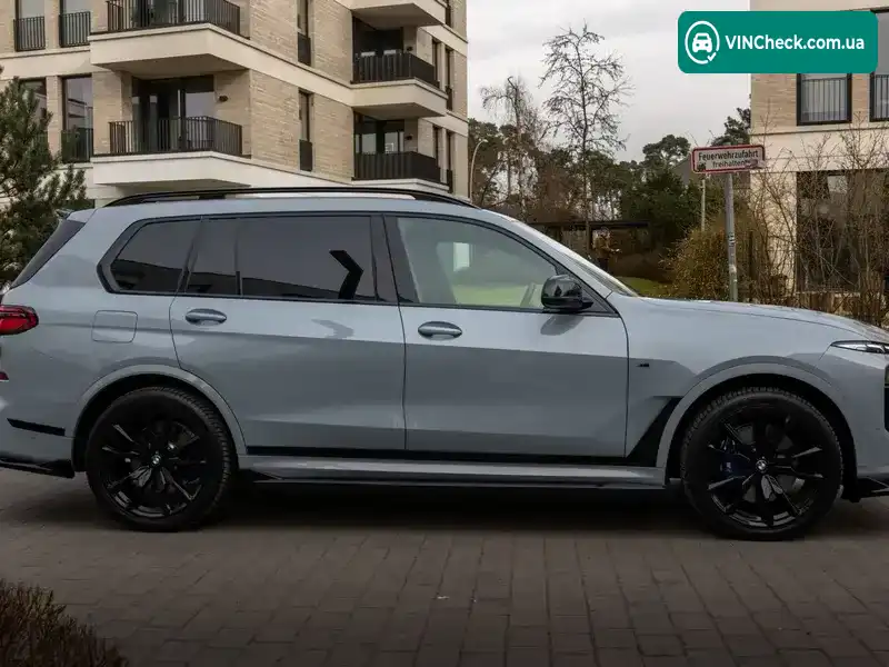 BMW X7 2023, фото з оголошення 2 з 21, VIN 5UX23EM04R9V15436