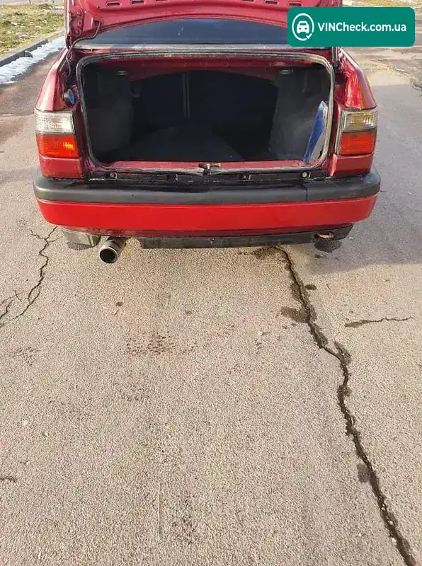 Volkswagen Vento 1993, фото з оголошення 1 з 20, VIN WVWZZZ1HZPW691707