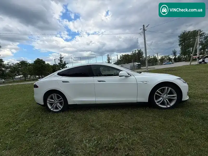 Tesla Model S 2015, фото з оголошення 2 з 18, VIN 5YJSA1E17GF121908